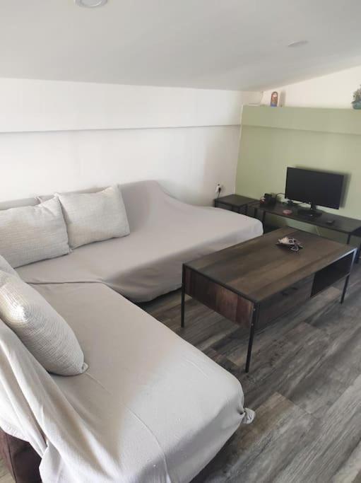 Σοφίτα Καλλύνω Apartment Thessaloniki Exterior photo